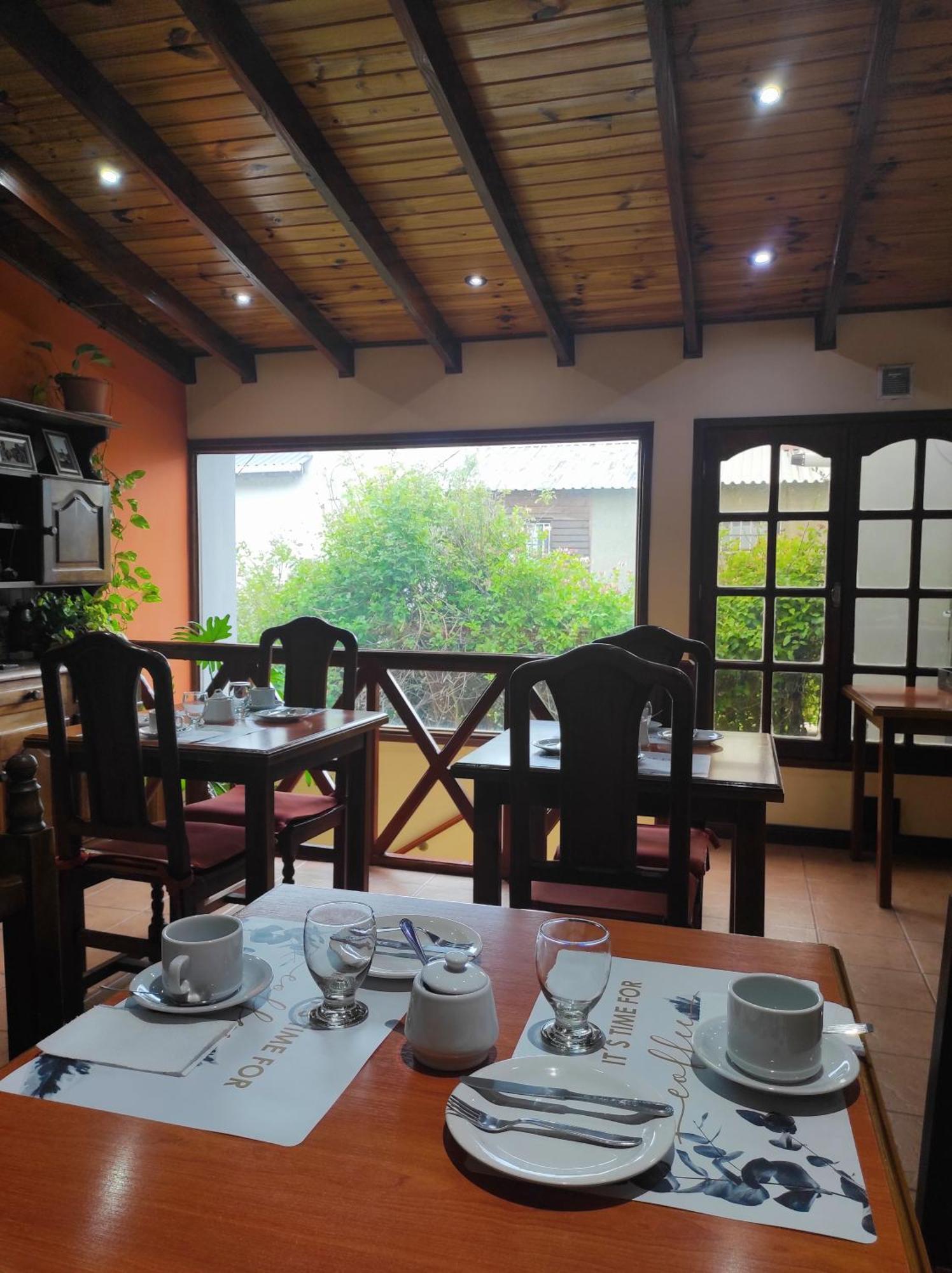 Las Retamas B&B Ushuaia Ngoại thất bức ảnh