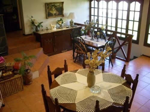 Las Retamas B&B Ushuaia Ngoại thất bức ảnh